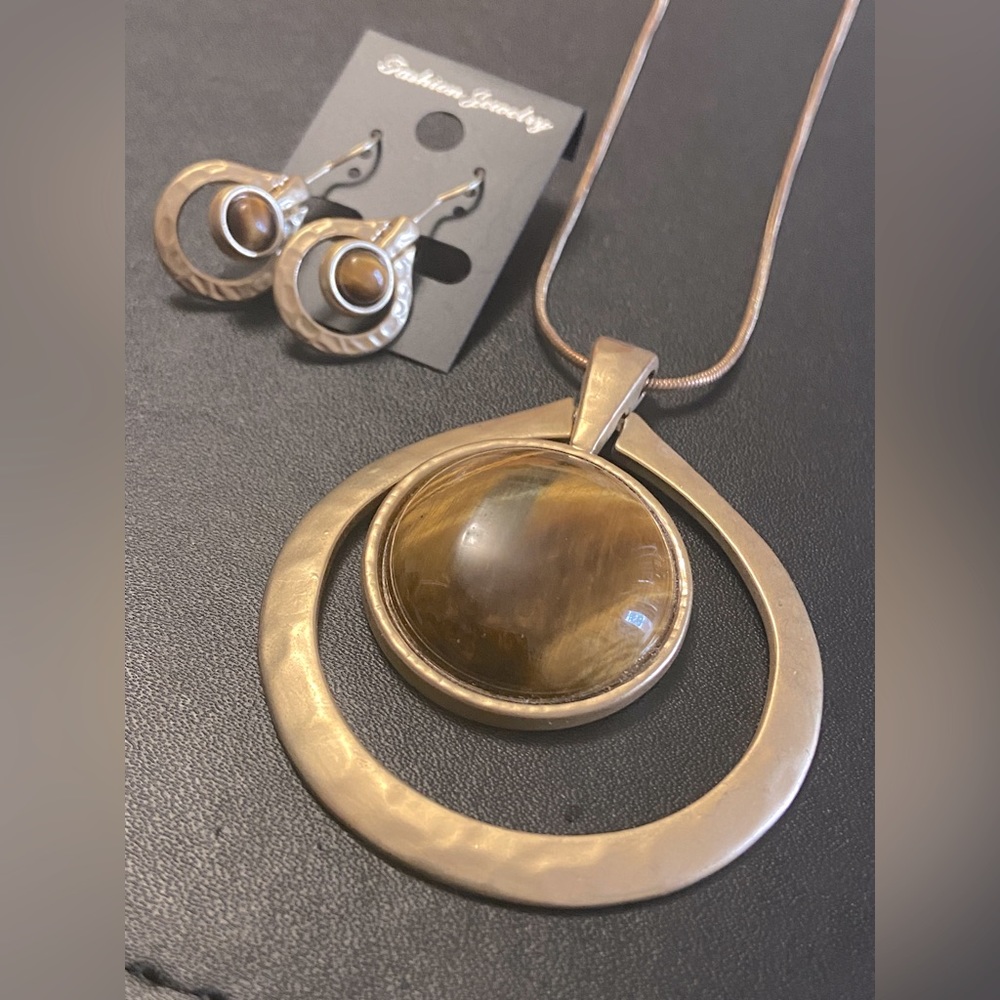Gold Tigers Eye necklace and earring bundle